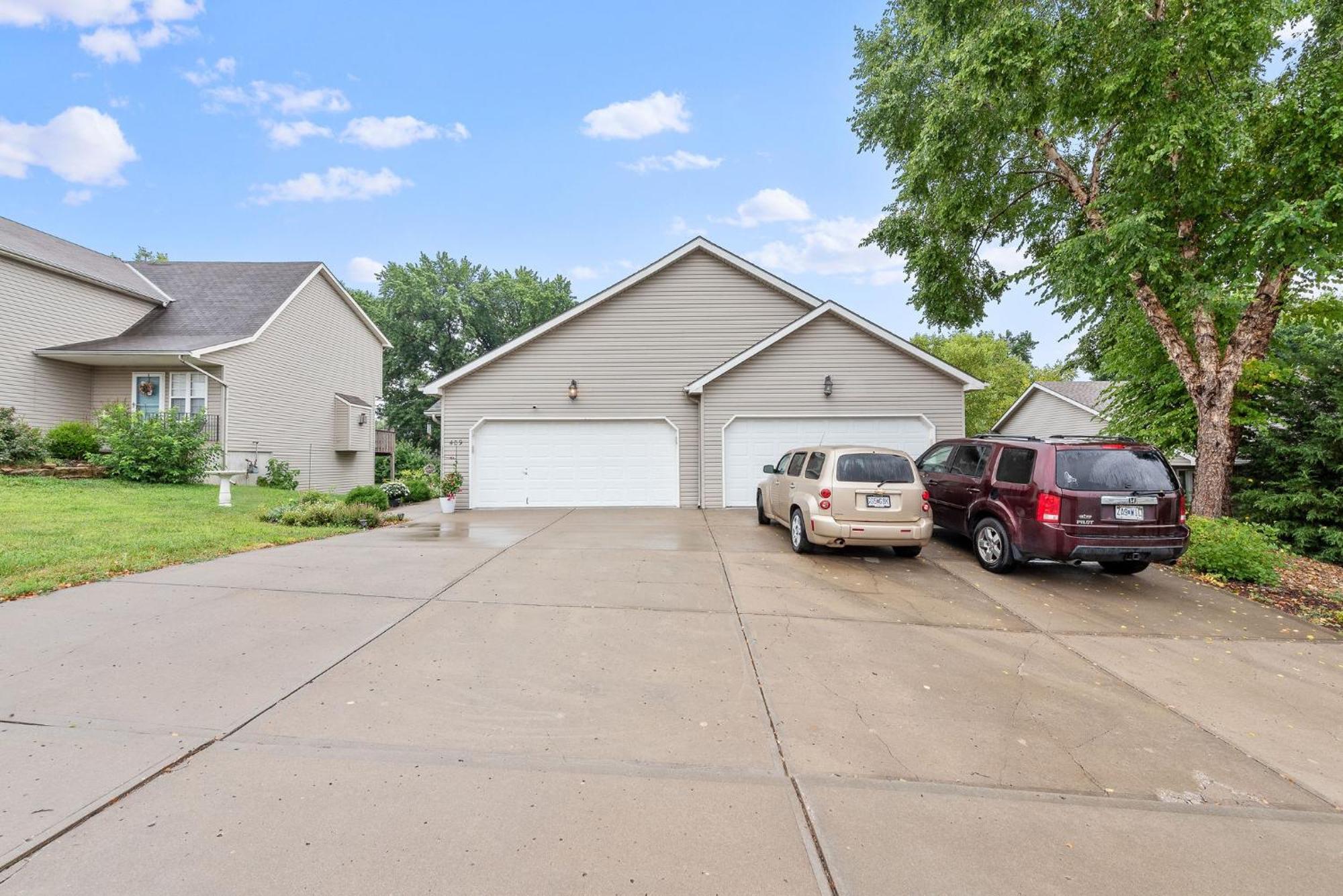 Beautiful Townhome 11 Minutes To Downtown Townhouse Kansas City Exterior photo