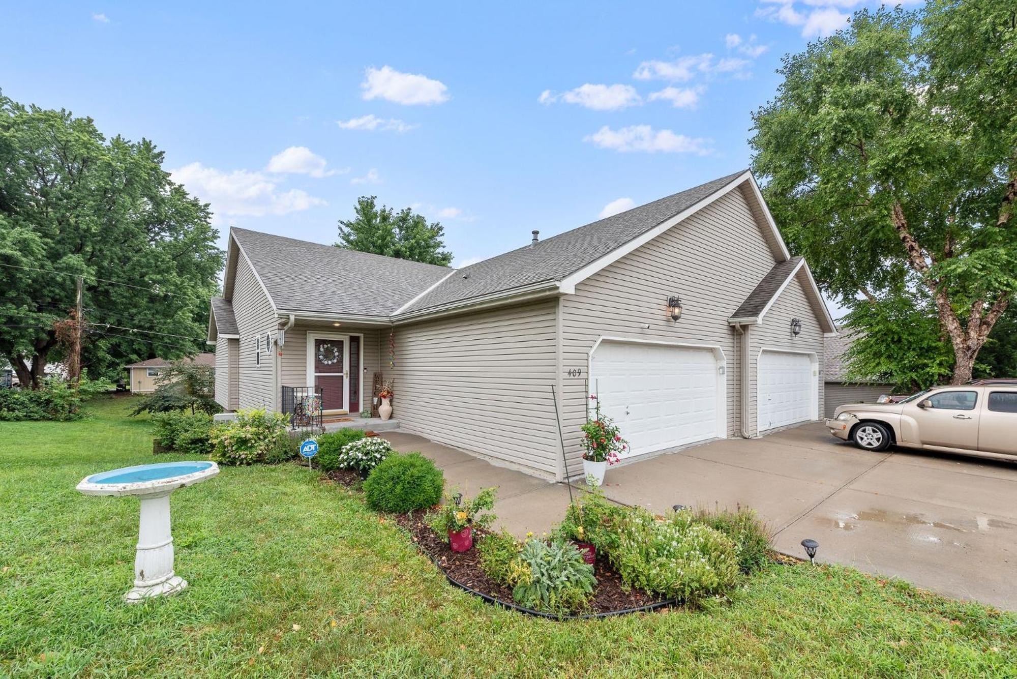 Beautiful Townhome 11 Minutes To Downtown Townhouse Kansas City Exterior photo